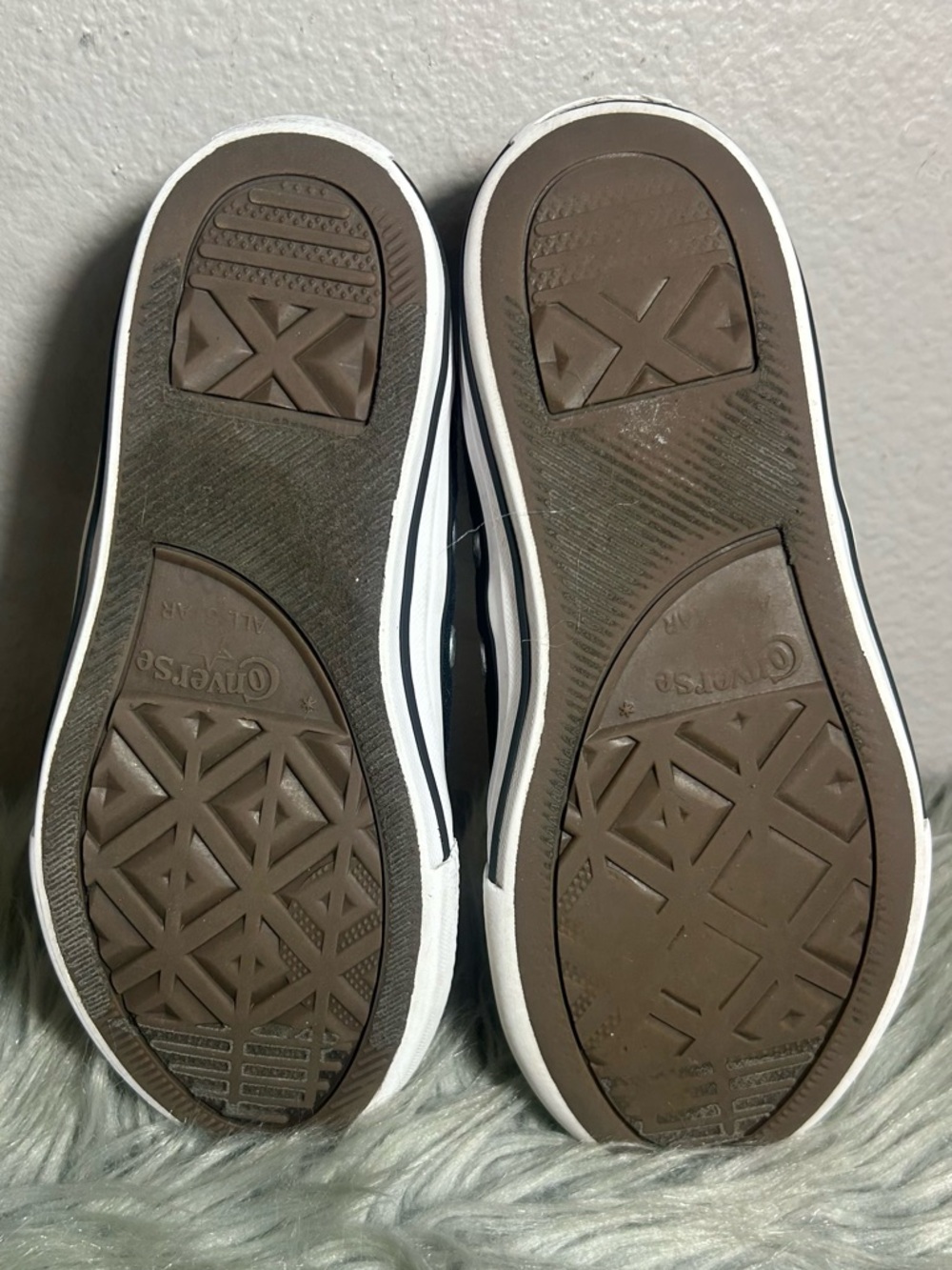 Converse Chuck Taylor Slip On Youth Black and White Size 12 - Picture 7 of 8
